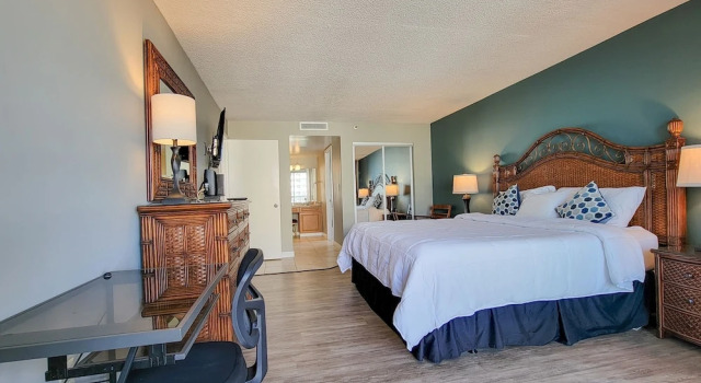 1201 South Hampton 2 Bedroom Condo, Забронировать Апартаменты/квартира Отели Южной Каролины с бассейном, Бассейн