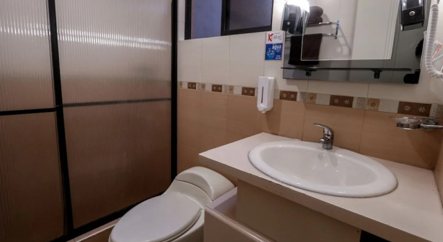 Standard négyágyas családi szoba Hostal Kolibri