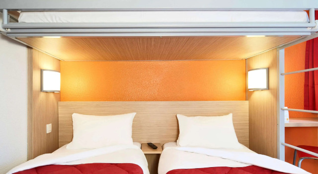 Трёхместный номер Standard Premiere Classe Paris Ouest - Nanterre - La Defense
