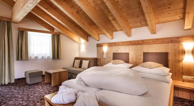 Полулюкс Hotel Puint