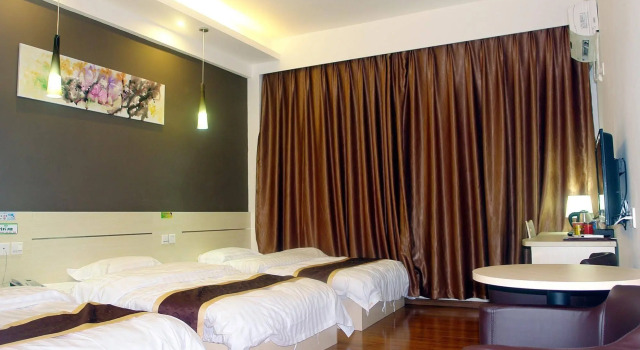 Junlin Hotel, Boek Hotel Hotels in Guangdong met parkeren, Parkeren