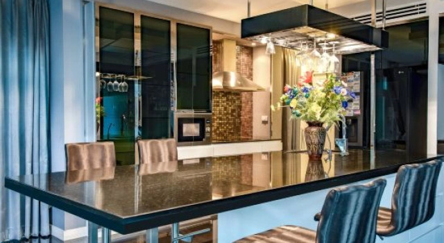 Luxury Pure Modern Pool Villa 5Bed KTV Gym Nr BTS&Central, Забронировать Вилла Отели Бангкока с бассейном, Бассейн