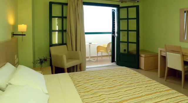 Номер Deluxe Skiathos Club Hotel Suites