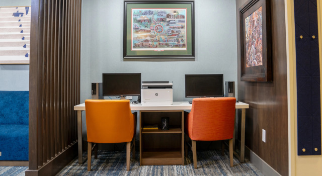 Holiday Inn Express Pembroke by IHG, Забронировать Отель Пембрук Северная Каролина