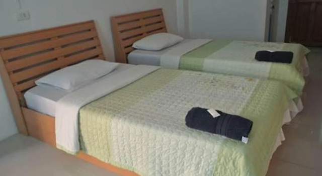 K.T. Grand Hotel, Varaa Hotelli Hotellit North-Eastern Thailand pysäköinnillä, Pysäköinti