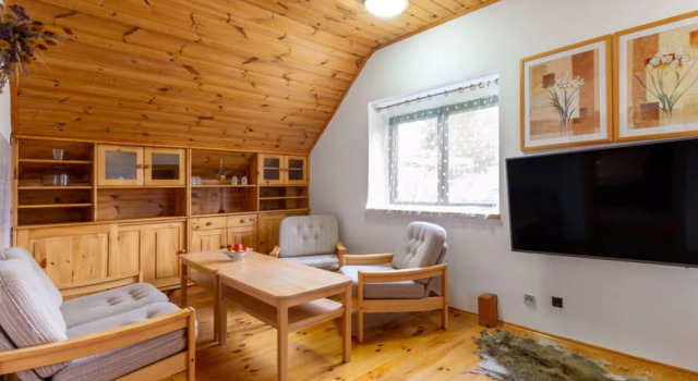 House Malovidy Rataje nad Sázavou, Rezerwuj Hotel Hotele w Central Bohemia z parkingiem, Parking