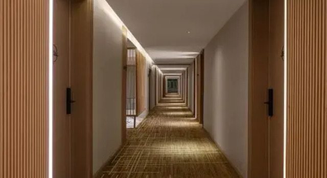 Starway Hotel (Burqin Shenhu South Road), Prenota Hotel Hotel a Xinjiang con parcheggio, Parcheggio