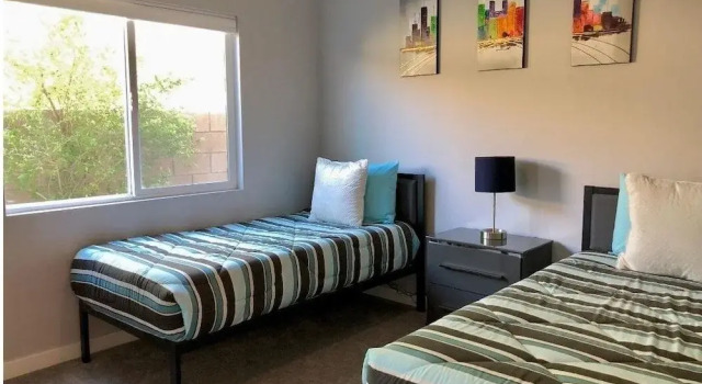 Los Palmas 30 Days Minimum 3 Bedroom Home by RedAwning
