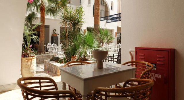 Номер Classic Nami Hotel & Suites