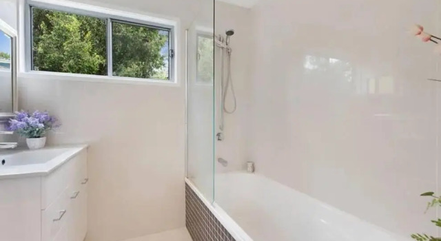 Коттедж Beachside Tropical Oasis with Pool 4 Bed / 3 Bath