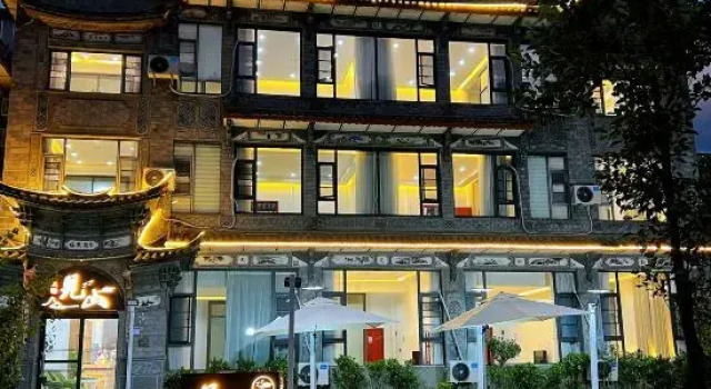 Dali Hanyu · Villa Seaview B&B (Erhai Huanhai East Road), Prenota Bed & breakfast Hotel a Dali con parcheggio, Parcheggio