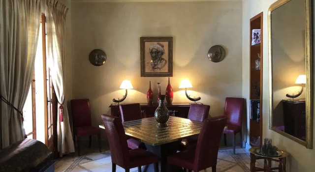 Villa Dar Shamsi, Забронировать Вилла Отели Марракеш-Тенсифт-Эль-Хауз с парковкой, Парковка