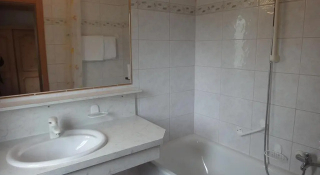 Двухместный номер Standard с балконом Kaiserhotel Neuwirt