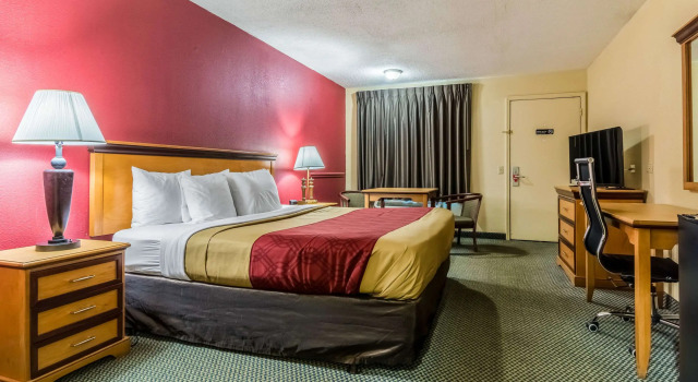 Двухместный номер Standard Econo Lodge Whiteville