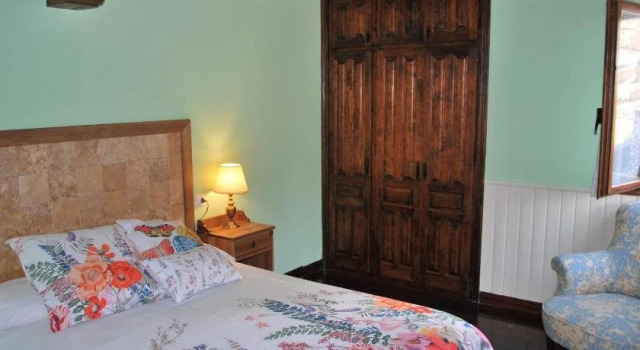 Casa Lebanes, Забронировать Отель Отели Liébana с парковкой, Парковка