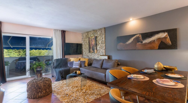 Beautiful Apartment in Brncici With Wifi and 2 Bedrooms