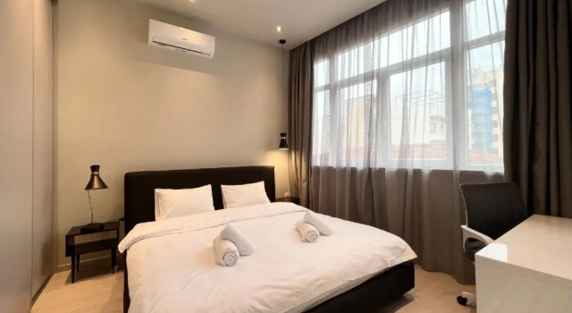 #Aura Studios & Suites F24