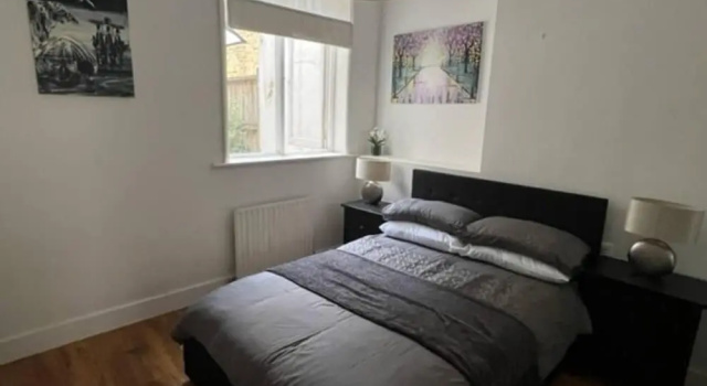 Charming 1-bed Apartment in West London, Varaa Huoneisto Asunnot kohteessa Merseyside, Huoneisto