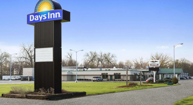 Days Inn by Wyndham Rock Falls, Забронировать Отель Отели Иллинойс 3 звезды, 3*