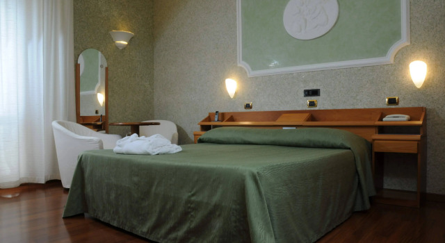 Grand Hotel Ambasciatori Wellness & Spa, Забронировать Курортный отель Отели в центре Кьянчано-Терме с завтраком, отели в центре Кьянчано-Терме с завтраком