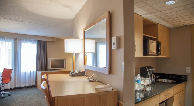 Номер Premium iHOTEL & Conference Centre Red Deer