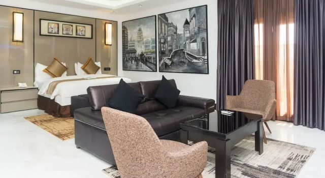 Номер Business GreenPoint Hotel