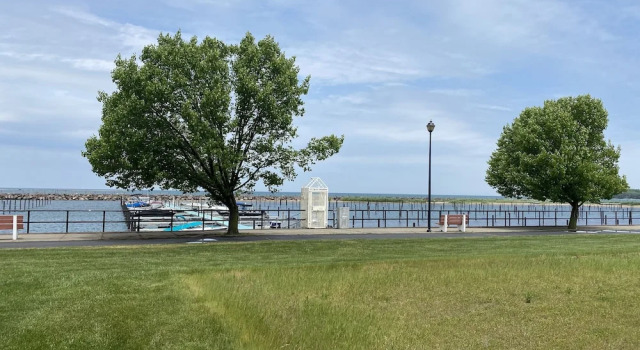Четырёхместный номер Standard с видом на озеро Clarion Hotel Conference Center on Lake Erie