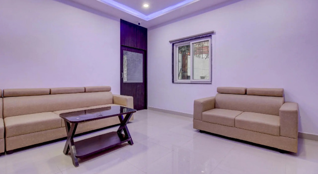 OYO Flagship 72818 Grand Mythri, Rezerwuj Hotel Secunderabad 