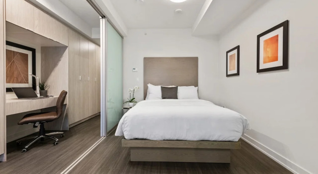 Номер Executive reStays Ottawa