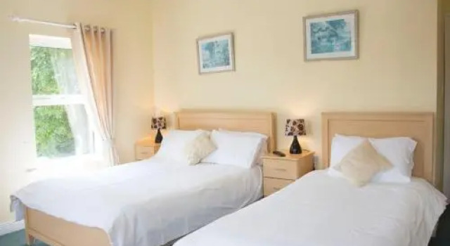 Walshs Bridge Inn, Book Hotel Newport Mayo