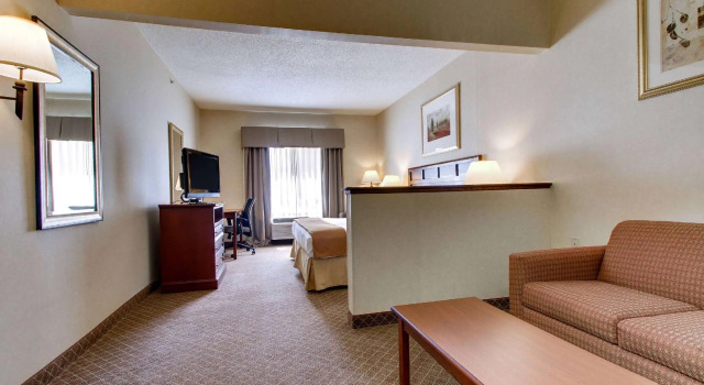Двухместный люкс Baymont by Wyndham Kirksville University Area