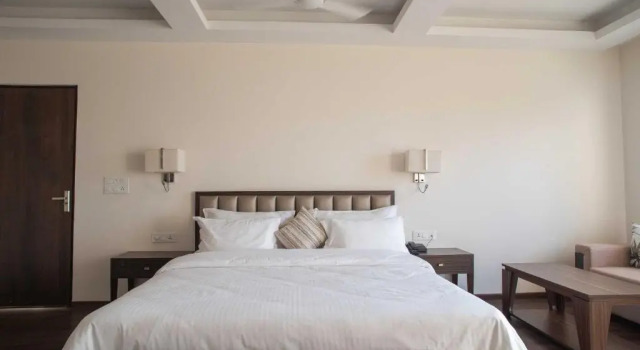 Люкс с балконом Hotel Alaya