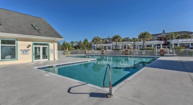 Апартаменты с 4 комнатами с балконом Murrells Inlet Golf Resort Condo: 1 Mile to Beach!