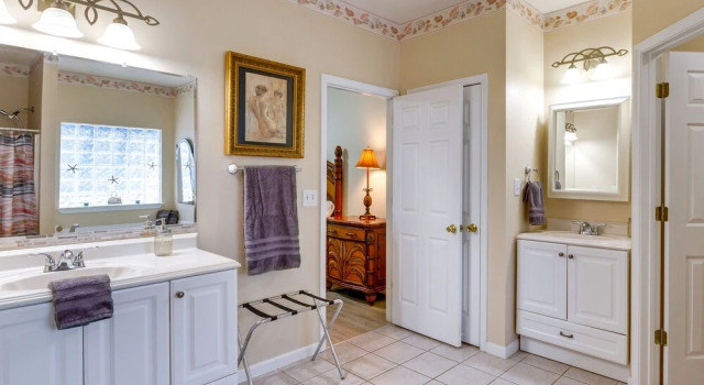 Коттедж с 3 комнатами 4 Mi to Beach: Navarre Retreat w/ Screened Porch!