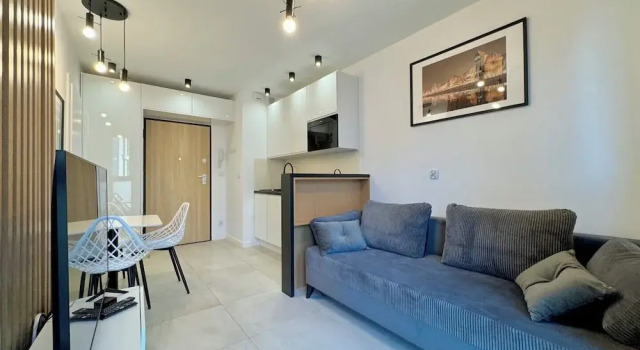 Aura 40 by Q4 Apartments