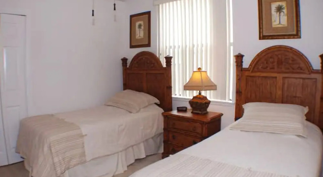 918cov, Buchen Sie Ferienhaus Hotels in Four Corners mit Pool, Schwimmbad