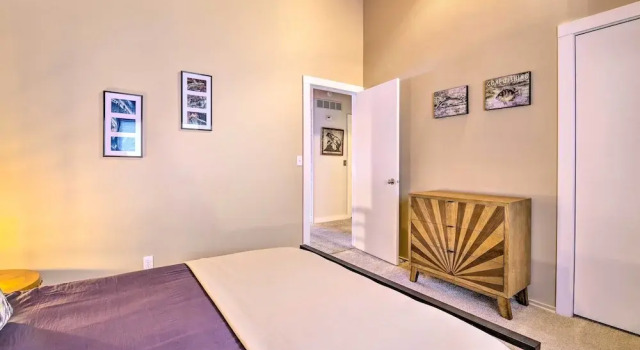 Коттедж с 4 комнатами с балконом Mccall Retreat w/ Hot Tub - 1/2 Mi to Downtown!