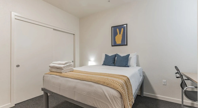 Modern Apartment With Upgraded Amenities Near CSU, Prenota Appartamento Chico California