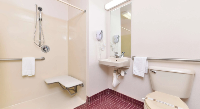 Четырёхместный номер Standard Country Hearth Inn-Toccoa