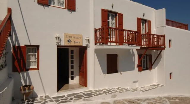 Petasos Chic Hotel
