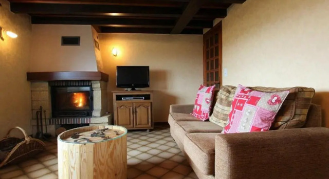 Gite Vorey, 4 pièces, 5 personnes - FR-1-582-182, Prenota Hotel Hotel a Alvernia con parcheggio, Parcheggio
