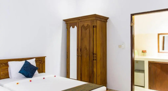 Pantai Bungalow Lembongan Island, Забронировать Отель Отели Лембонган с парковкой, рядом с Пляж Нуса Лембонган, Парковка