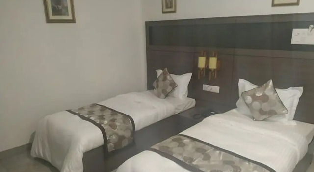 Hotel Sai, Rezervovat Hotel Hotely v Rewari s parkováním, Parkování