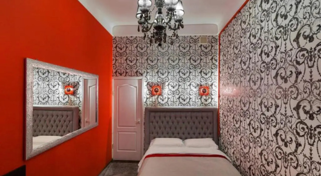 Cozy studio for couple near Polytechnic University, Prenota Hotel Hotel a Lviv con parcheggio, Parcheggio