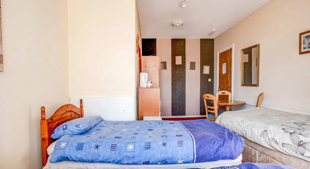 Четырёхместный номер Standard The Longlands Hotel