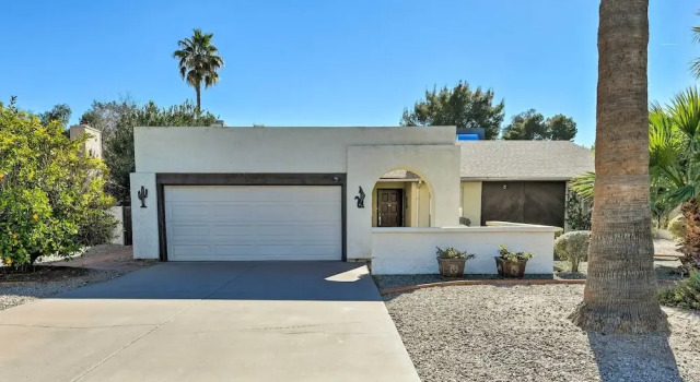 Коттедж Golf, Hike & Suntan: Mesa Family Home w/ Yard