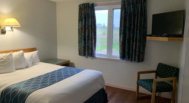 Семейный люкс с 2 комнатами Travelodge by Wyndham Grand Falls