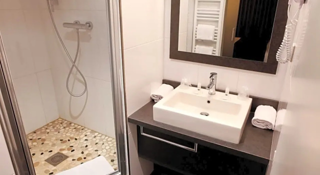 Двухместный номер Standard с красивым видом из окна Kyriad Lyon Sud Sainte Foy
