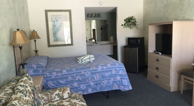 Bonita Beach Inn and Suites
