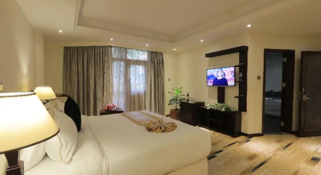 Номер Deluxe De Leopol Hotel